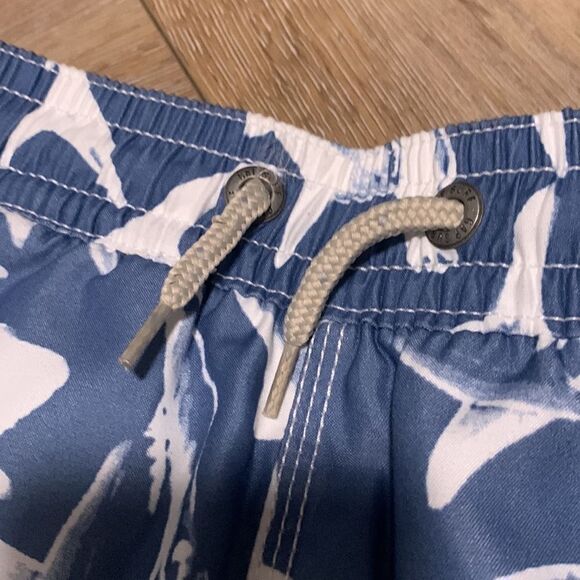 NWT Gap Kids Swim Trunks - Picture 2 of 8